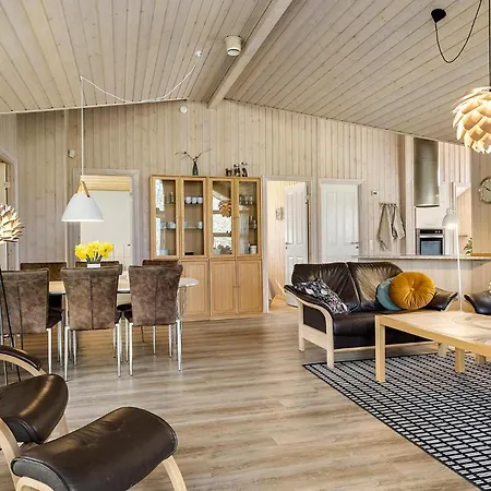 Beautiful In With Sauna *