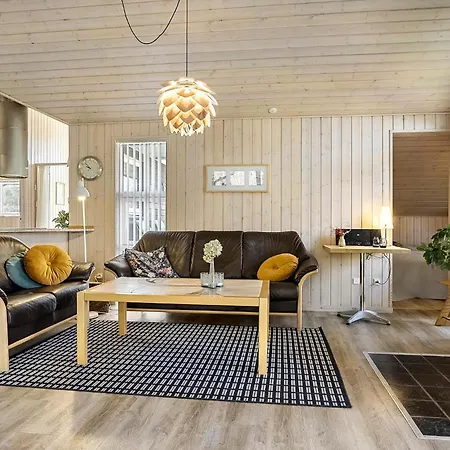 Beautiful In With Sauna Ferienhaus